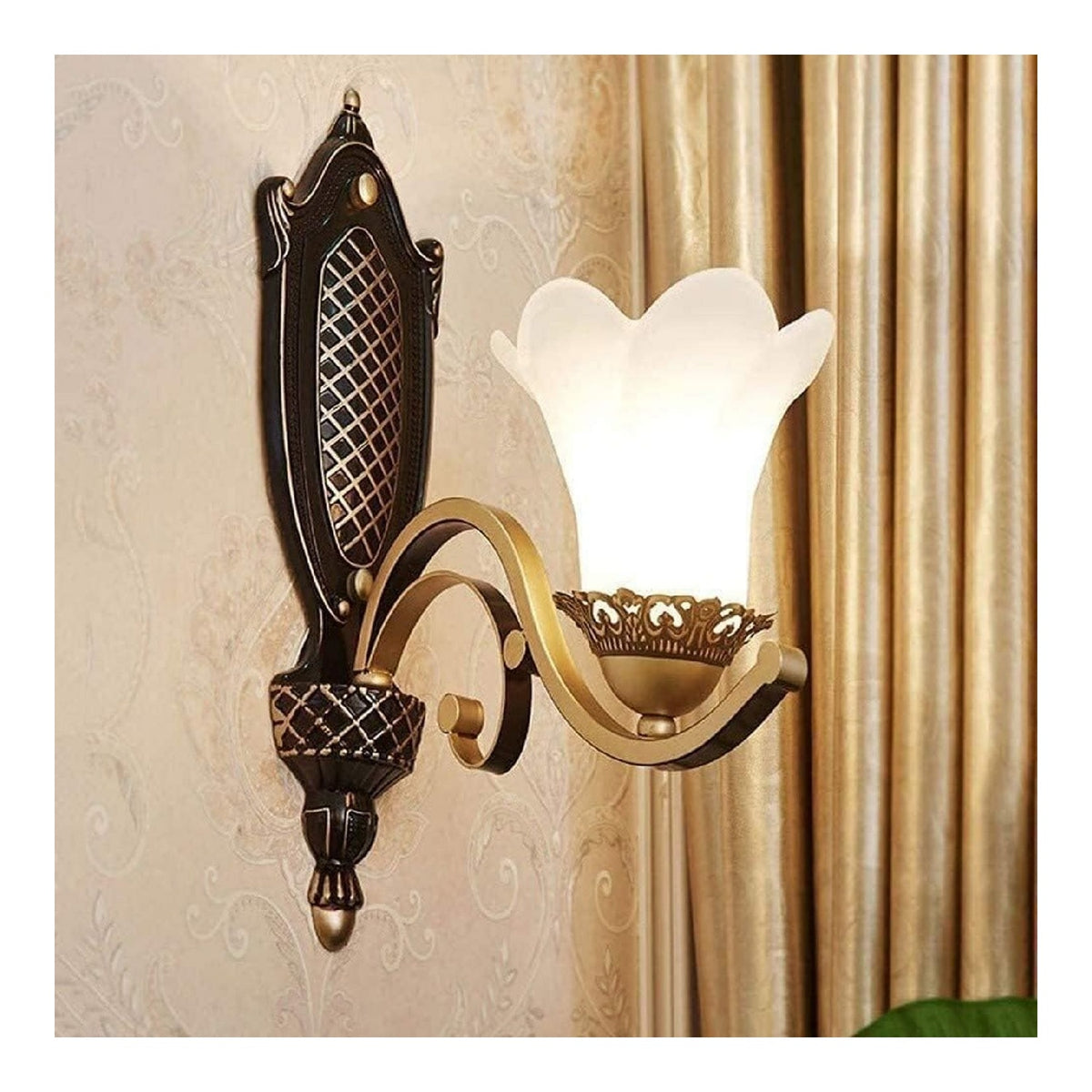 Lampadina con vetro struttura in metallo oro Applique parete interni country