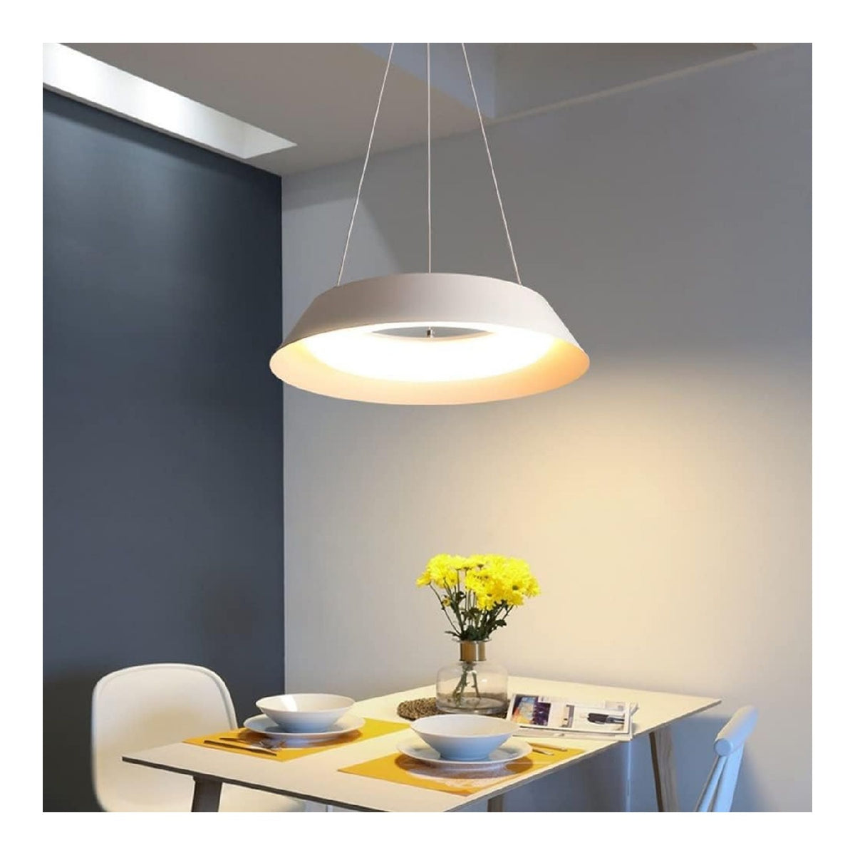 Lampada a sospensione struttura in metallo linea minimalista oro
